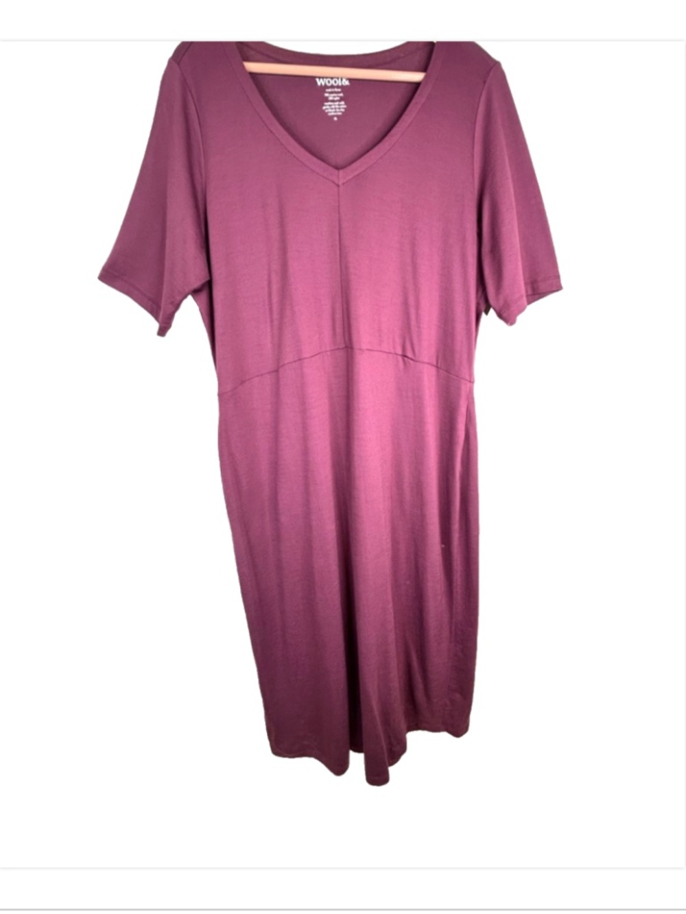 Wool& London Women's V-Neck Midi Dress in Plum with pockets